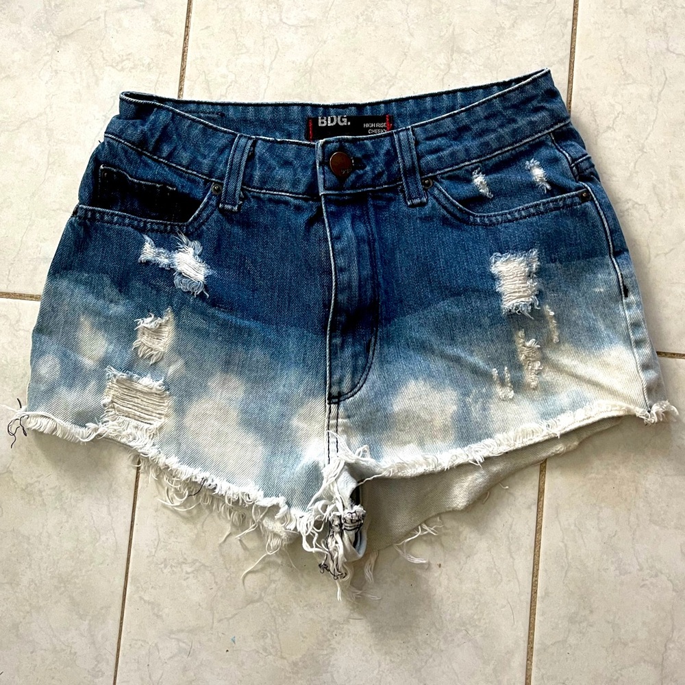 BDG Ombré Shorts